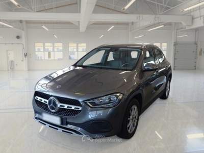 Mercedes-Benz GLA MERCEDES-BENZ CLASSE GLA GLA 200 D AUTOMATIC BUSINESS CROSSOVER usata Firenze