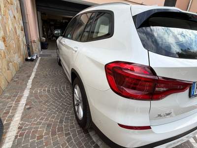 BMW X3 BMW X3 xDrive20d Auto LED NaviPro Pelle Bianco usata NOLA