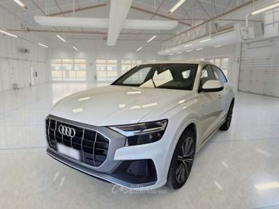 Audi Q8 AUDI Q8 45 TDI MHEV 170KW QUATTRO TIPTRONIC SPORT SUV usata Pozzuoli