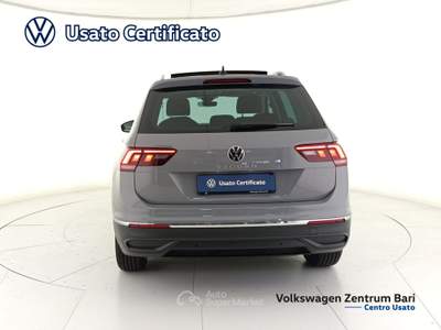 Volkswagen Tiguan 2.0 tdi life 150cv dsg Grigio usata Bari
