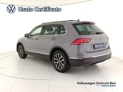 Volkswagen Tiguan 2.0 tdi life 150cv dsg Grigio usata Bari