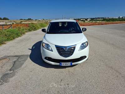 Lancia Ypsilon Lancia ypsilon 1.2 69 cv benzina usata Molfetta