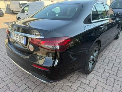 Mercedes-Benz Classe E Mercedes-Benz E 300 de Auto EQ-Power Premium Plus Nero usata Pistoia