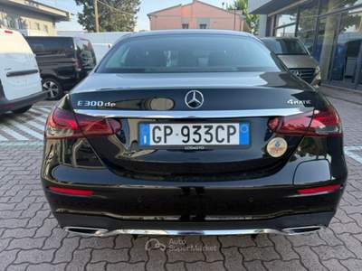 Mercedes-Benz Classe E Mercedes-Benz E 300 de Auto EQ-Power Premium Plus Nero usata Pistoia