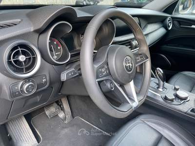 Alfa Romeo Stelvio NEW CINGHIA DISTRIBUZIONE - TAGLIANDO - OLIO CAMBIO Bianco usata Riva del Garda