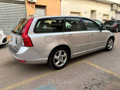 Volvo V50 Bellissima Argento usata Lucera