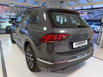 Volkswagen Tiguan 2.0 tdi Life 150cv dsg Grigio usata Ponte San Nicolò