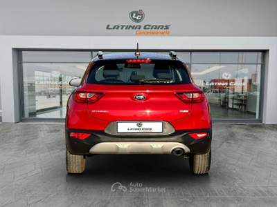 Kia Stonic 1.4 mpi eco Style GPL 97cv CON TELECAM E CARPLAY Rosso usata Latina