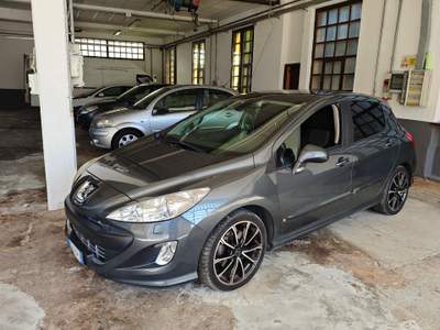 Peugeot 308 Macchina per appassionati Grigio usata Perosa Argentina Peugeot 308 Macchina per appassionati Grigio usata Perosa Argentina