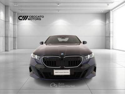 BMW Serie 5 550e 550 e M Sport Pro xDrive Steptronic Blu/Azzurro usata Padova