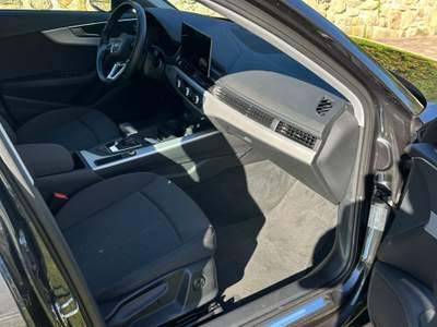 Audi A4 Avant 30 TDI/136 CV S tronic Business Advanced Grigio usata Rosignano Marittimo