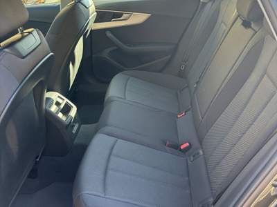 Audi A4 Avant 30 TDI/136 CV S tronic Business Advanced Grigio usata Rosignano Marittimo