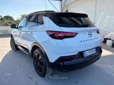 Opel Grandland X Grandland 1.5 diesel Ecotec aut. Ultimate GTS Bianco usata ALTAMURA