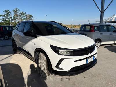 Opel Grandland X Grandland 1.5 diesel Ecotec aut. Ultimate GTS Bianco usata ALTAMURA