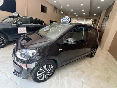 Volkswagen up! METANO **64.000 KM *** Nero usata Gravina in Puglia