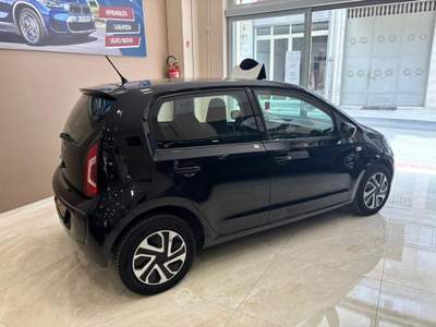 Volkswagen up! METANO **64.000 KM *** Nero usata Gravina in Puglia