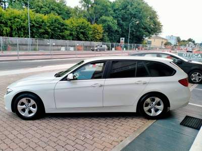 BMW Serie 3 320 320 TOURING F31 EFF.DYNAMIC 163CV / PELLE TOTALE / VETRI PRIVACY Bianco usata Rubano