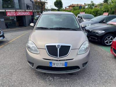 Lancia Ypsilon Ypsilon 1.2 8v ModaMilano Oro usata Urgnano
