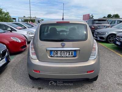 Lancia Ypsilon Ypsilon 1.2 8v ModaMilano Oro usata Urgnano