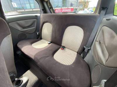 Lancia Ypsilon Ypsilon 1.2 8v ModaMilano Oro usata Urgnano
