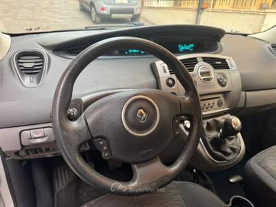 Renault Scénic Scenic 1.9 dCi 130CV Grigio usata Roma