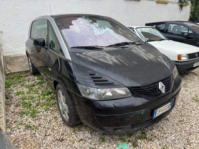 Renault Avantime 2.2 16V dCi Dynamique Nero usata Roma