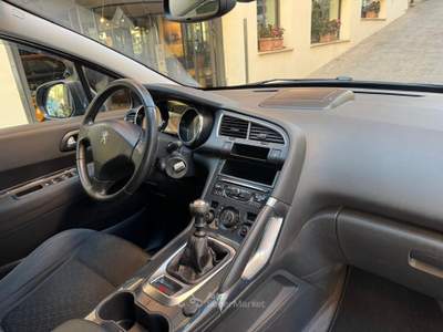 Peugeot 3008 Business Grigio usata Roma
