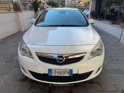 Opel Astra 5P Cosmo UNICO PROPRIETARIO Bianco usata Roma