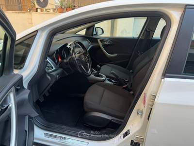 Opel Astra 5P Cosmo IMPIANTO GPL UNIPRO Bianco usata Roma