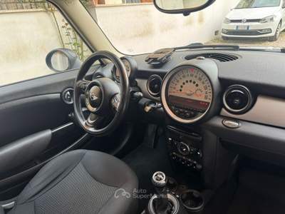 MINI 1.5 Cooper D Hype 5 One 1.6 16V One OK NEOPATENTATI Grigio usata Roma