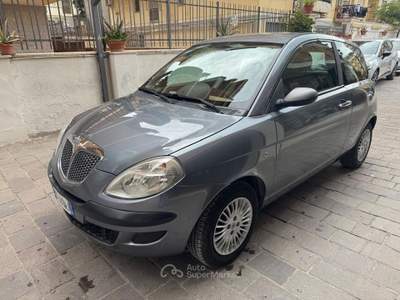 Lancia Ypsilon 16V Platino Grigio usata Roma