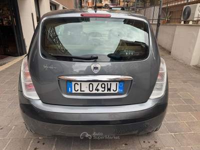 Lancia Ypsilon 16V Platino Grigio usata Roma