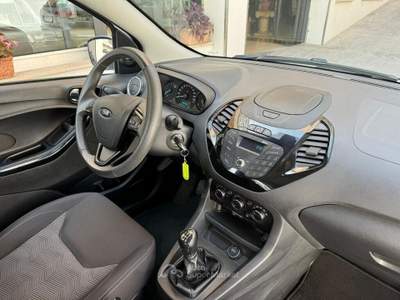 Ford Ka + 1.2 Ti-VCT 29.000 KM Bianco usata Roma