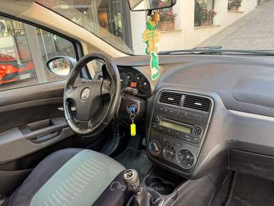 Fiat Grande Punto 90CV 5 porte Dynamic Grigio usata Roma