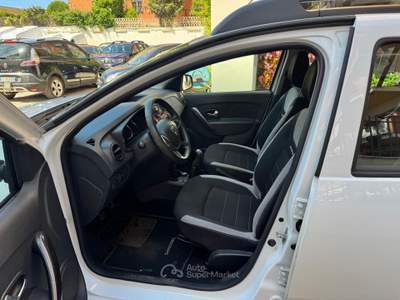 Dacia Sandero Stepway 1.0 TCe 100CV ECO-G 15th Ann Bianco usata Roma