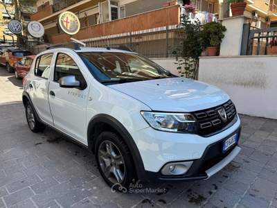 Dacia Sandero Stepway 1.0 TCe 100CV ECO-G 15th Ann Bianco usata Roma