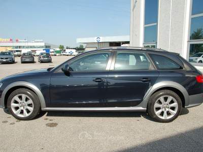 Audi A4 AUDI A4 2.0 TDi Allroad Quattro Manuale Nero usata Pordenone