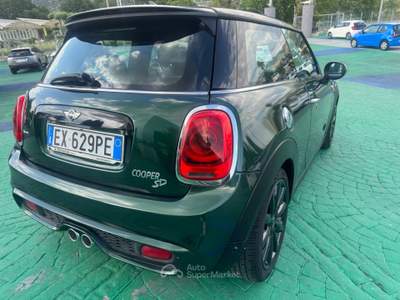 MINI 1.5 Cooper D Hype 5 2.0 Cooper SD Business Verde usata Aquino