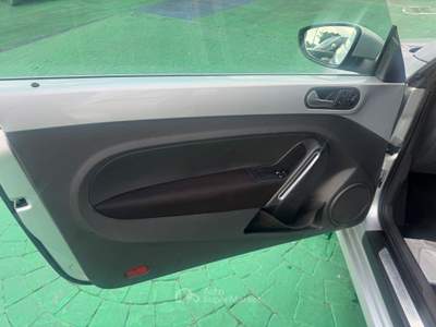 Volkswagen Maggiolino 1.6 TDI IMPECCABILE Grigio usata Aquino