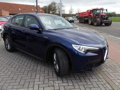 Alfa Romeo Stelvio 2.0 Turbo 200 CV AT8 Q4 Super Blu/Azzurro usata Pieve di Cento