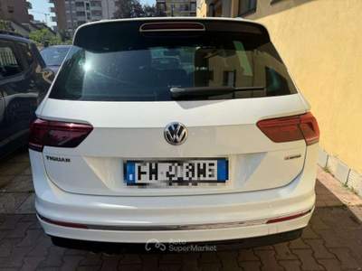 Volkswagen Tiguan 2.0 TDI SCR DSG R-LINE Exiterior 4 MOTION Bianco usata Sesto San Giovanni