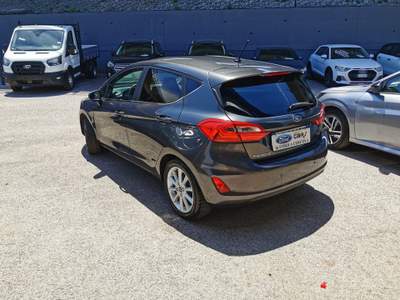 Ford Fiesta 75cv GPL 5 p. Titanium Grigio usata Cercola