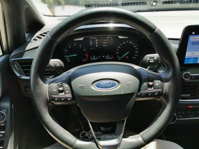 Ford Fiesta 75cv GPL 5 p. Titanium Grigio usata Cercola