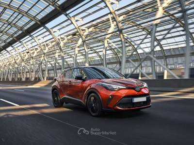 Toyota C-HR 1.8 Hybrid E-CVT Business Argento usata Sesto San Giovanni