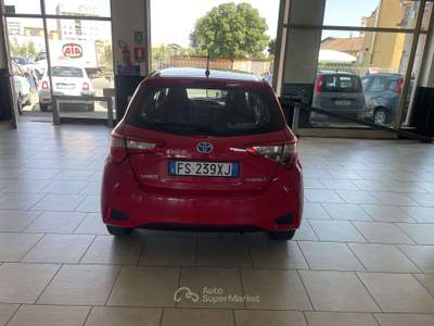Toyota Yaris Yaris III 2017 5p 1.5h Active my18 - Nessun vincolo - Rosso usata COLOGNO MONZESE