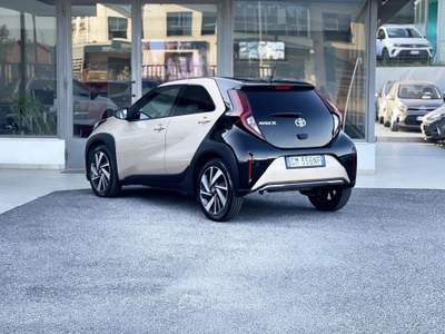 Toyota Aygo X 1.0 Benzina 72Cv E6 Automatica Lounge - 2023 Bronzo usata Roma