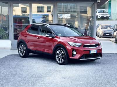 Kia Stonic 120CV E6 Neo. Automatica - 2018 Rosso usata Roma