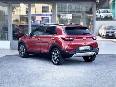 Kia Stonic 120CV E6 Neo. Automatica - 2018 Rosso usata Roma