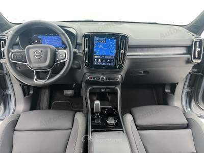 Volvo XC40 PURE ELECTRIC SINGLE MOTOR FWD PLUS Grigio usata Bassano del Grappa