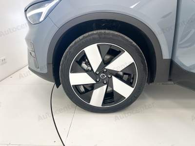 Volvo XC40 PURE ELECTRIC SINGLE MOTOR FWD PLUS Grigio usata Bassano del Grappa